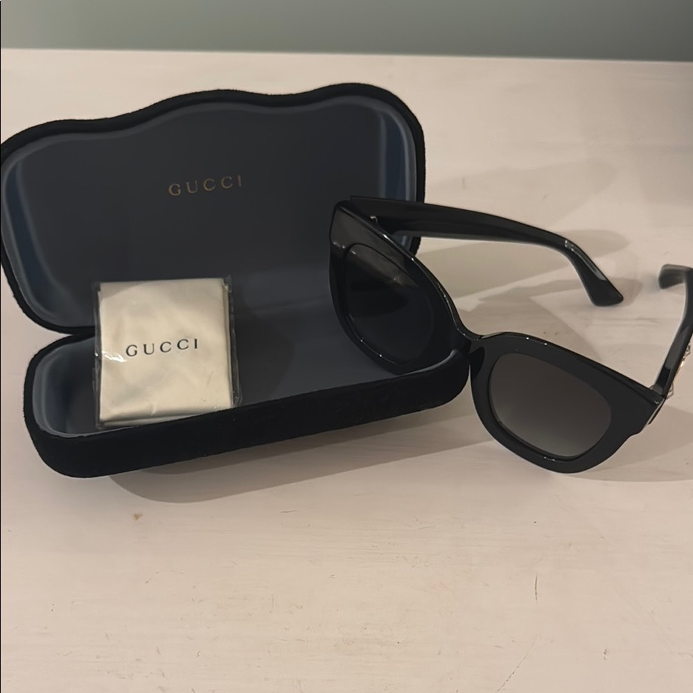 Gucci Black Sunglasses